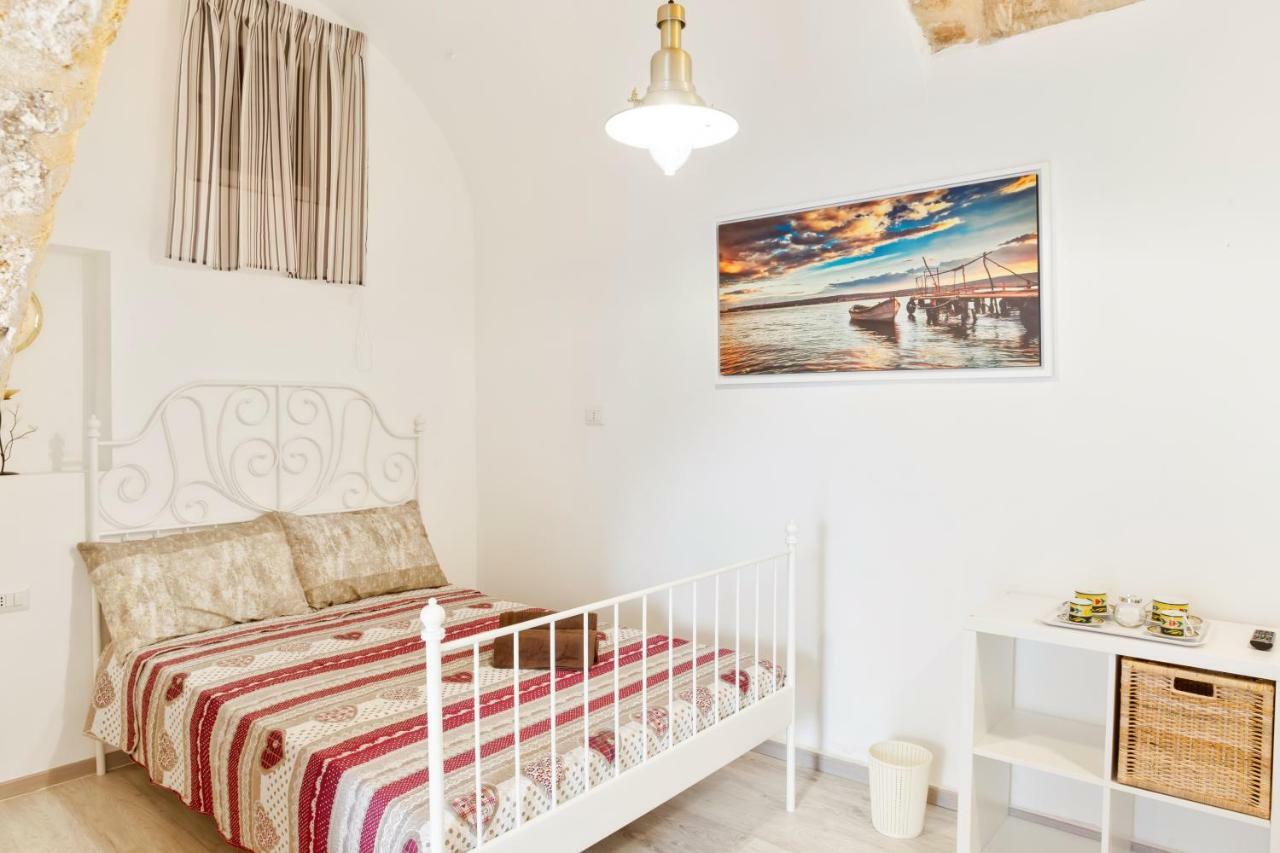 San Nicola Clemente Private Room Bari Exterior photo