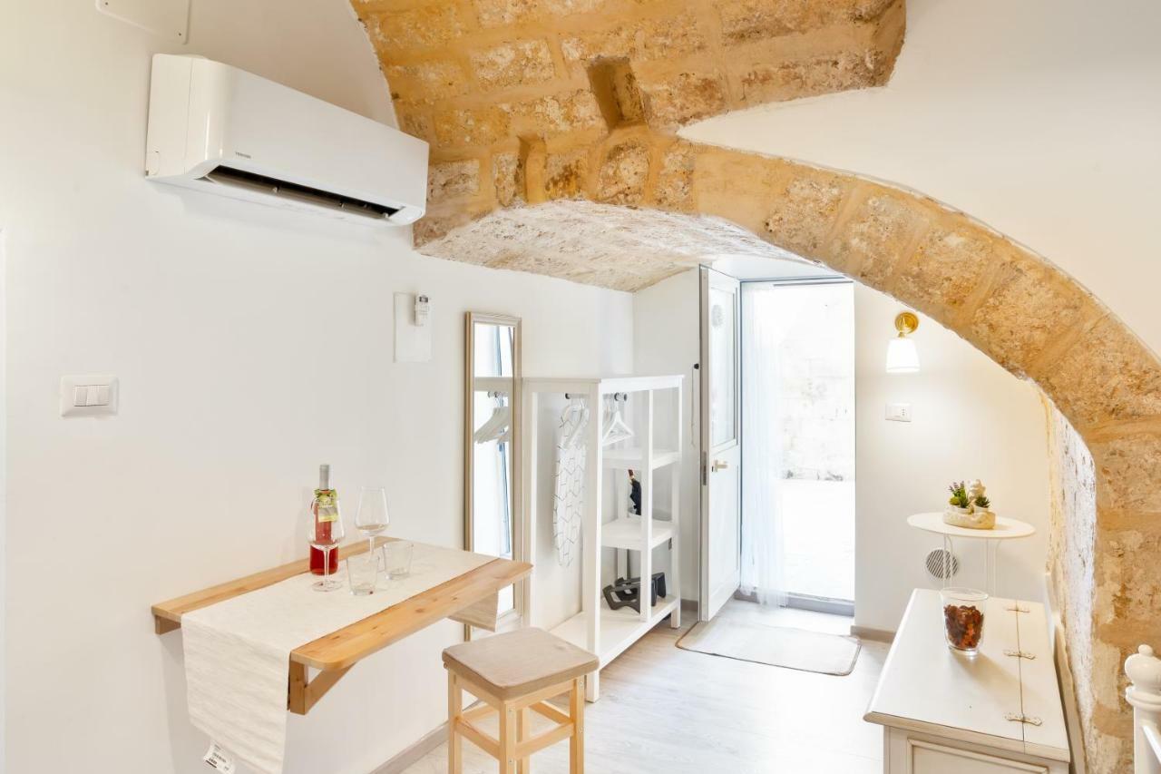 San Nicola Clemente Private Room Bari Exterior photo