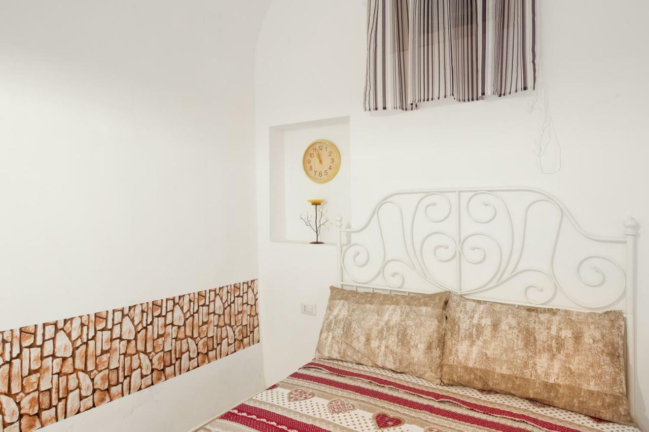 San Nicola Clemente Private Room Bari Exterior photo